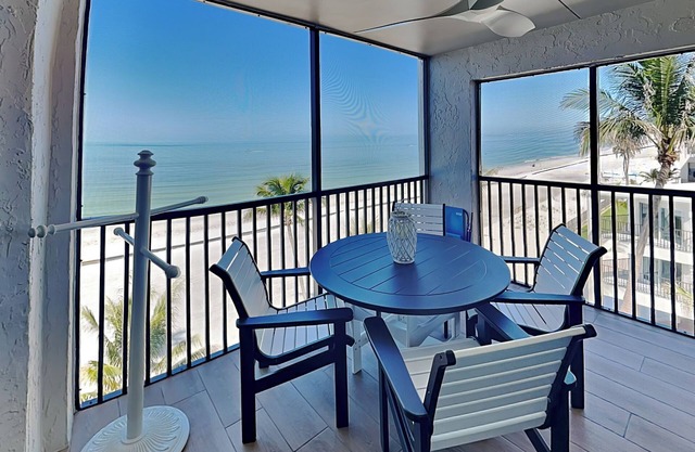 Seaside 410 | Newly Updated Corner Condo w/Gulf Views