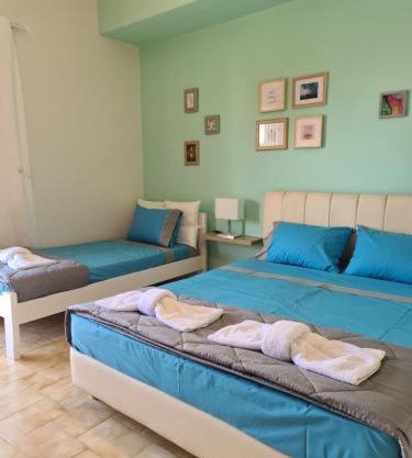 Seaside Apartment in Xilokastro - Thalassa Blue by Booking Kottas