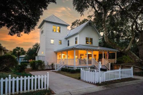 Seaside Cottage 81 - Pristine Grand Pavilion Home Pool Pass
