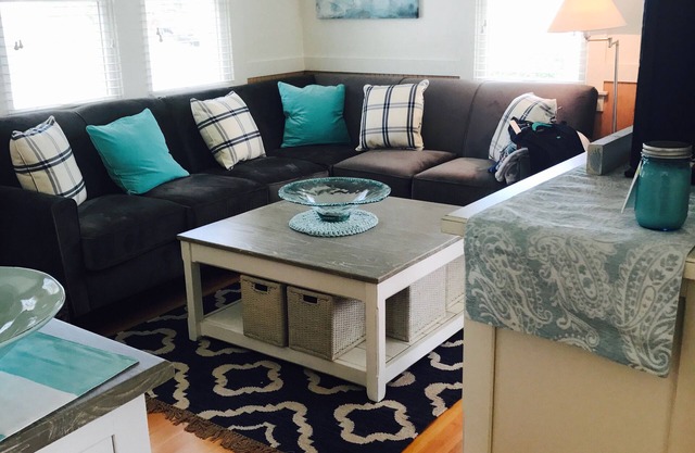 Seaside Cozy Wellfleeter Cottage on Mayo Beach with 400 feet of private beach