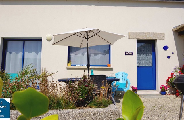 Seaside in Pays des Abers, 2-bedroom, rated * Large leisure room.