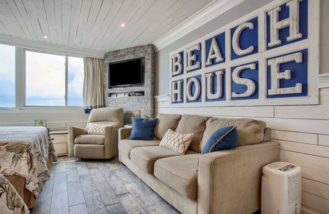 Seaside Villa | Ocean View Studio!