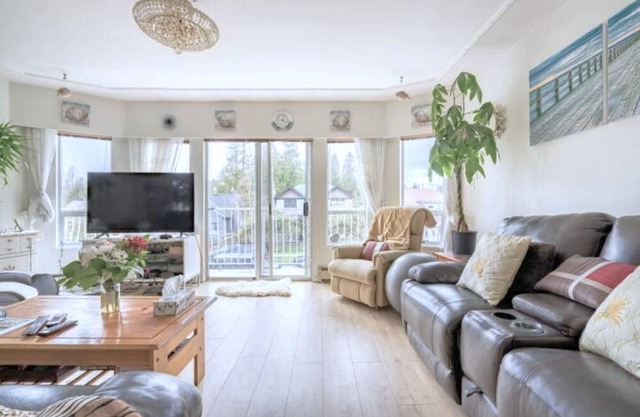 Season’s Touch-Spacious 4br/2ba/5beds/QE Park/Hillcrest Centre/Main/downtown