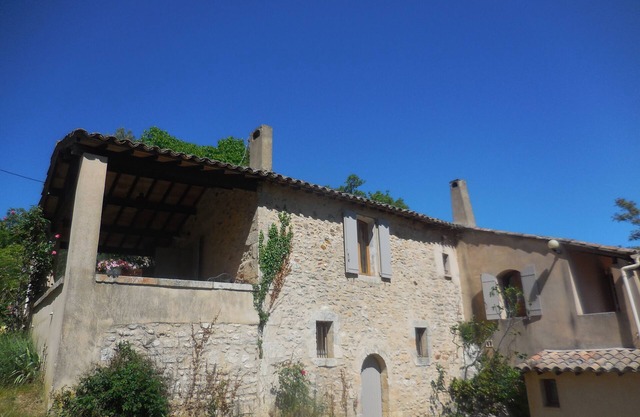 Seasonal rental House with pool Luberon
