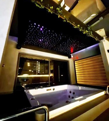 Seaview Jacuzzi Starry - 5 pax