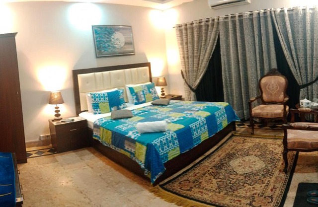 Seaview Lodge Guest House