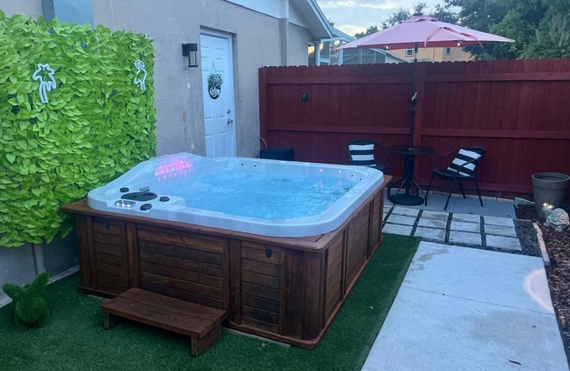 Secluded Lovers’ Escape – Cozy Apartment with Jacuzzi Under the Stars"