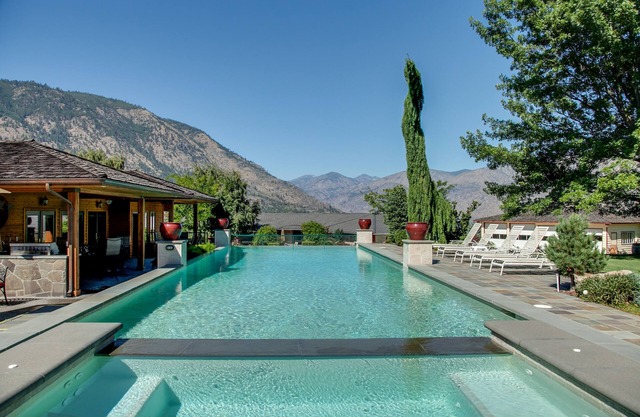 Secluded Manson Pool House with Private Pool & Hot Tub, Dock on Lake Chelan