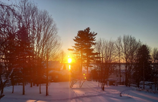 Secluded modern home with splendid views and easy walk to town.