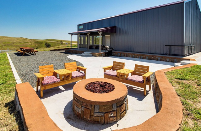 Secluded Nebraska Getaway: 2 Mi to Lake McConaughy