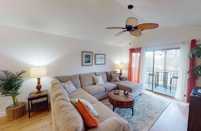 Secluded Paradise Serene 2BR Golf Course Views