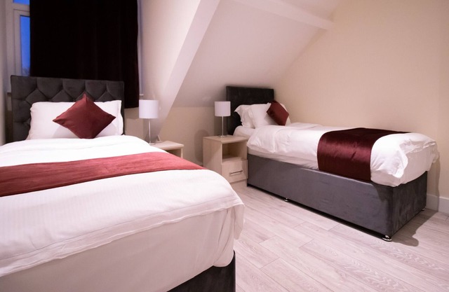 Second Floor, E-Elite-Suite-Private Bathroom