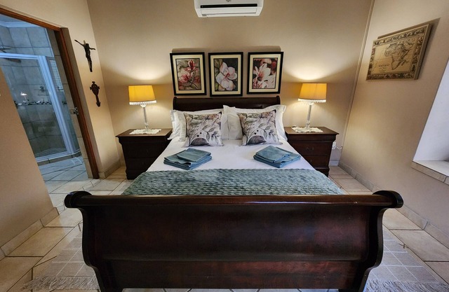 Security Golf-Estate 4-bedroom Villa - 15mins to Kruger International Airport