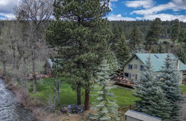 See Fall's Changing Colors! San Juan River House: Riverfront Fire Pit, Near Skiing and Hot Springs!