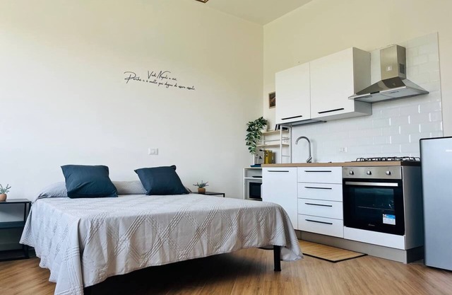 See Naples and live apartment