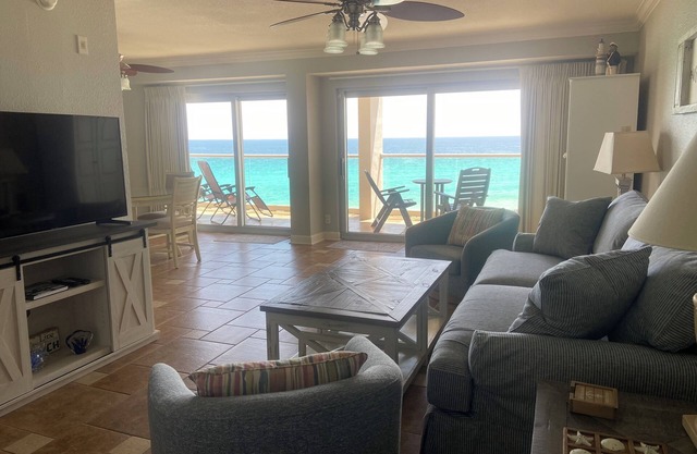 See our reviews! Beach front! Beach chairs & umbrella included March-Oct 31st