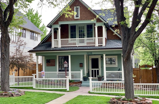 ⬆️ See our video: Walk to Pearl St - 2.5 blocks; Fireplace; Luxurious & Private.
