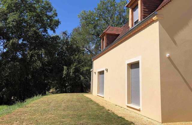 Séjour Lotus Dordogne Buddhist centers within walking distance