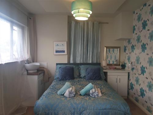 Self Contained Rooms in Central Torquay