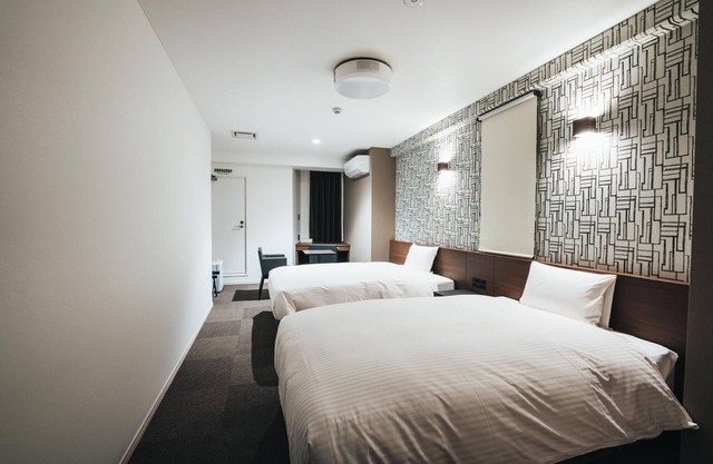Semidouble Twin Room 3EAST NonSmoking/Saga Saga