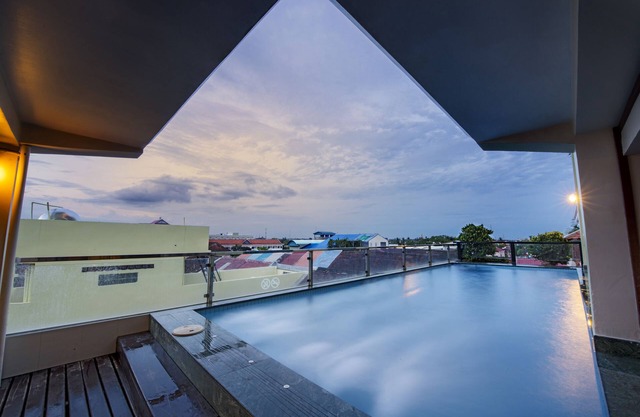 Seng Hout Hotel