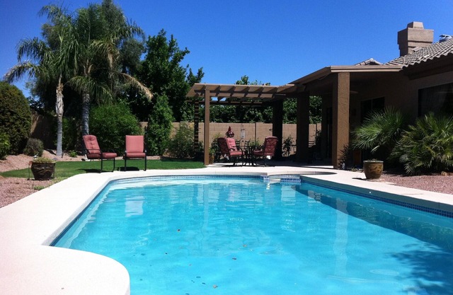 SEPT RATE SPECIAL! BOOK NOW! PRIV POOL & JAC. CLOSE 2 SHOPS & GOLF!