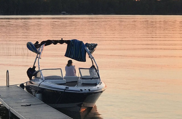 September - Secret Summer! Lake Leelanau Dock,Sunsets,Central Leelanau! Relax!