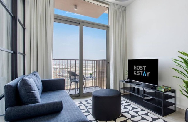 Serene 1BR Getaway In Collective