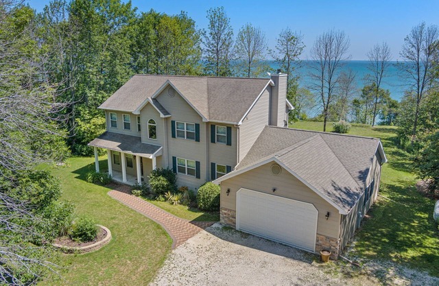 Serene Lakeview Retreat on Lake Michigan - Minutes to Whistling Straights