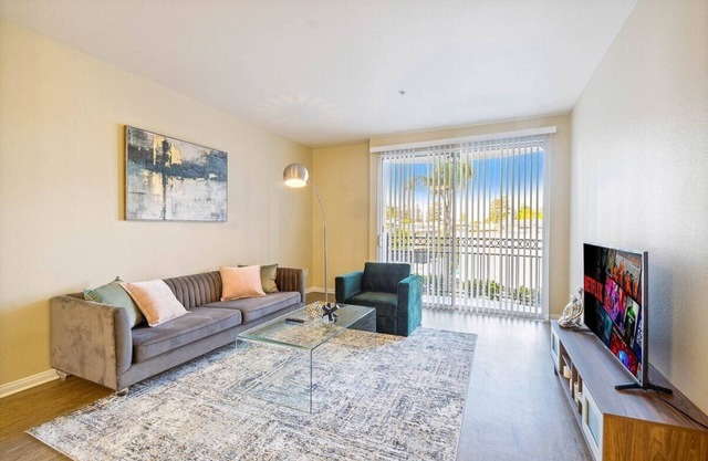 Serene Marina Del Rey Retreat,Free Parking,Pool