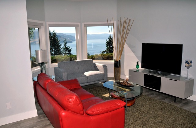 Serene, modern suite with spectacular lake views