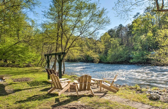Serene Riverfront Escape in Ellijay, Georgia!