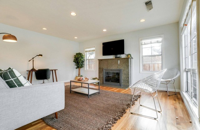 Serene San Jose 3BR w/Parking, nr Museum, Bars & Shops, by Blueground