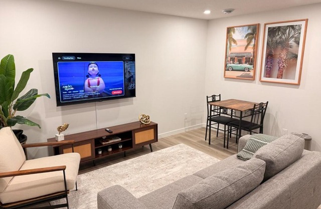 Serene Stay Near Calgary Airport