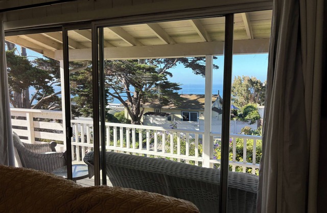 Serene Summerland Ocean-View Cottage