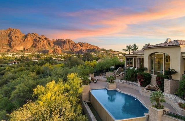 Serenissima – La Dolce Vita above Paradise Valley