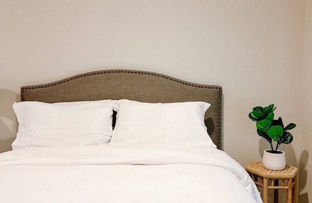 Shawnigan Lake Studio Oasis