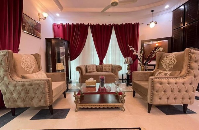 Shelton Mellton Lodges