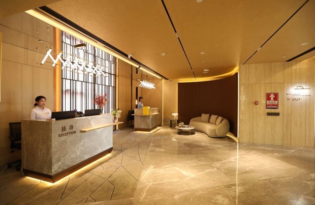 Shenzhen Railway Station Hotel