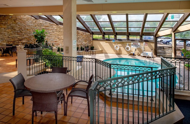 Sheraton Westport Plaza Hotel St. Louis