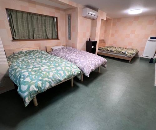 Shinsaibashi East Inn