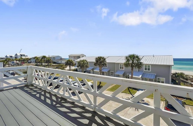 Shoreline Townhomes #10 Townhouse