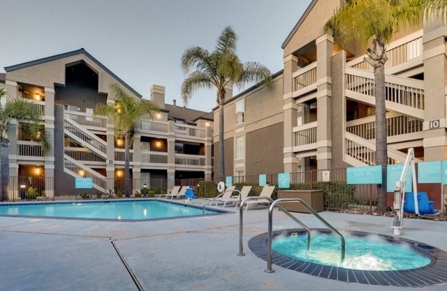 Short Drive to Shoreline Amphitheatre! 1BR Accessible Room w/Free Breakfast!