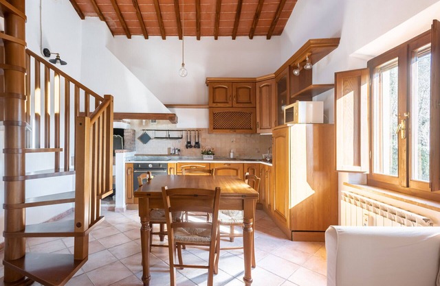 Siena Cozy Apartment with Private Garden!