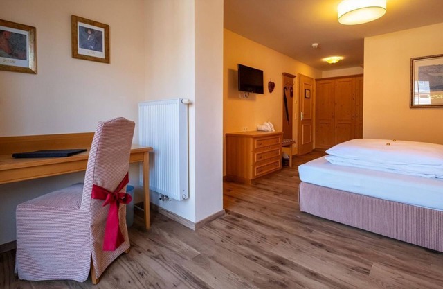 Simply being - Junior suite with balcony "Back then" M - Vogl's Nest