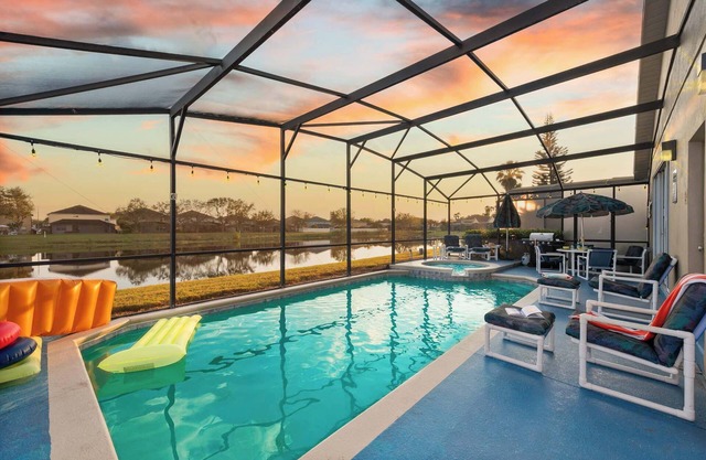 Single-Level Home w Heated Pool & 9MI to Disney