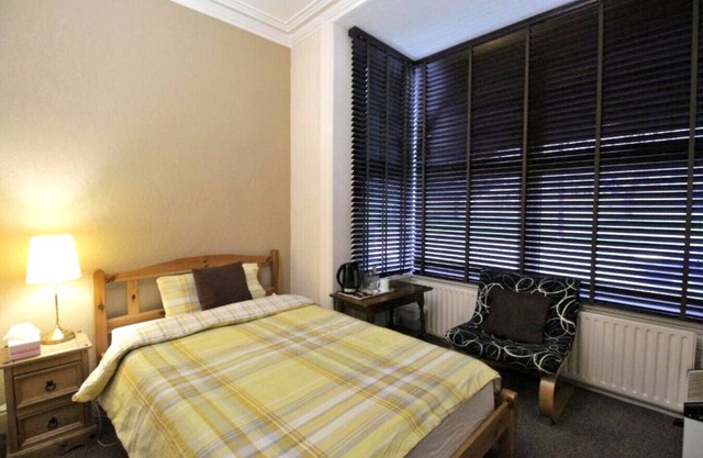 Single Room - Tennyson