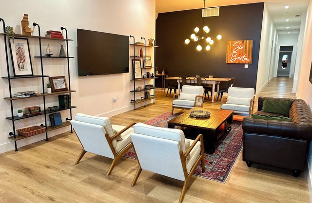 Sir Barton - NuLu/Downtown