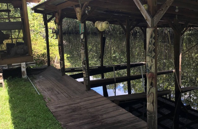 Sister River Retreat Treetop