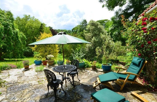 Sixpenny Cottage
